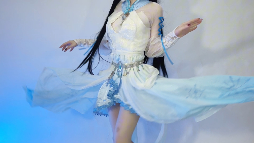 Dancing with Gu Qinghan