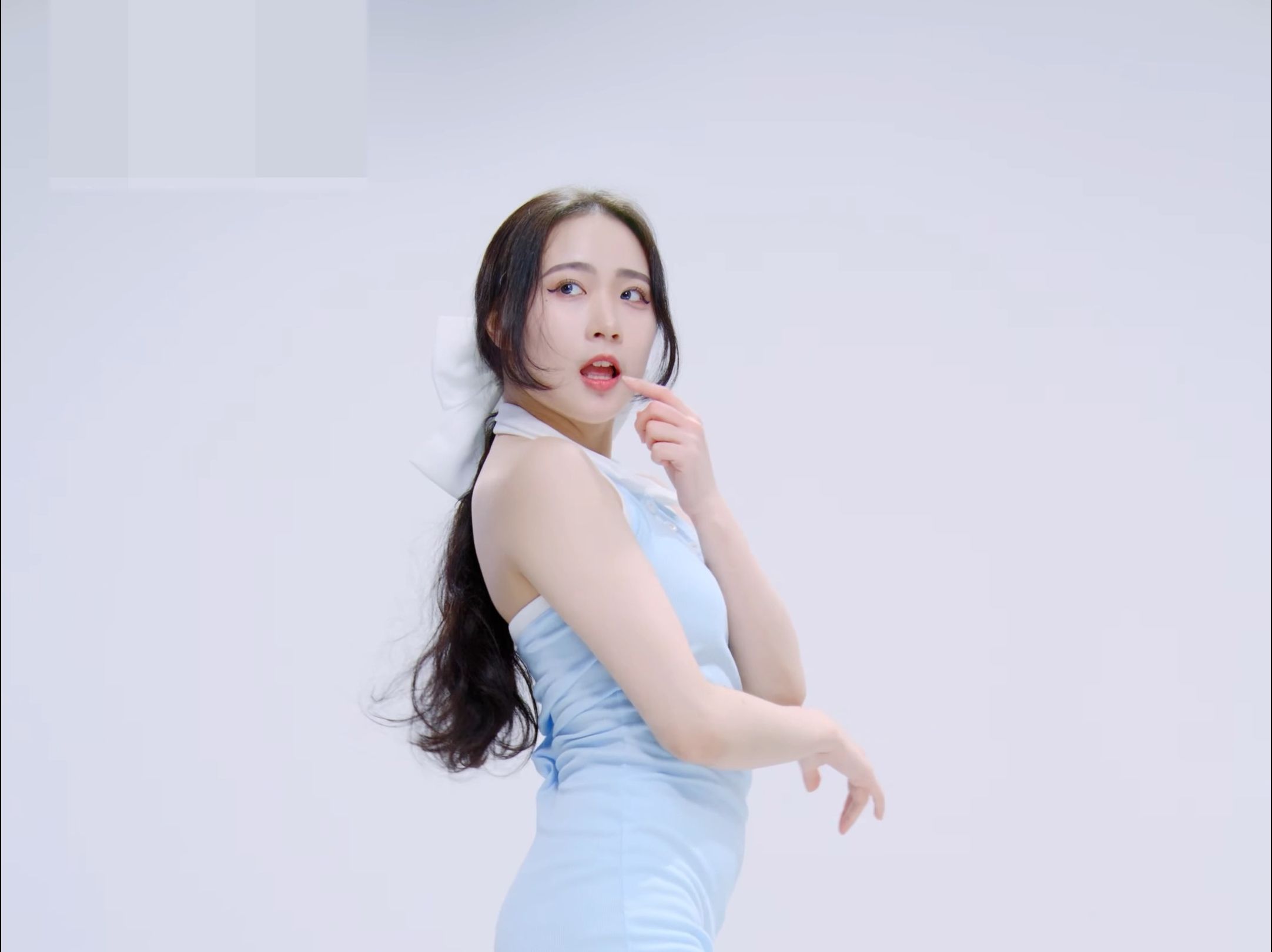 郑仁 so crazy 浅蓝