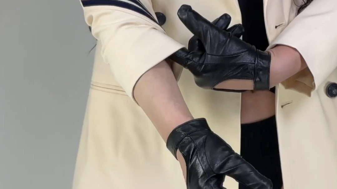 lldllnt.taobao.com #FashionGloves #Fashion #Outfits #Accessories #Gloves #LeatherGloves #PatentLeatherGloves #UVProtectionGloves #EveningGloves