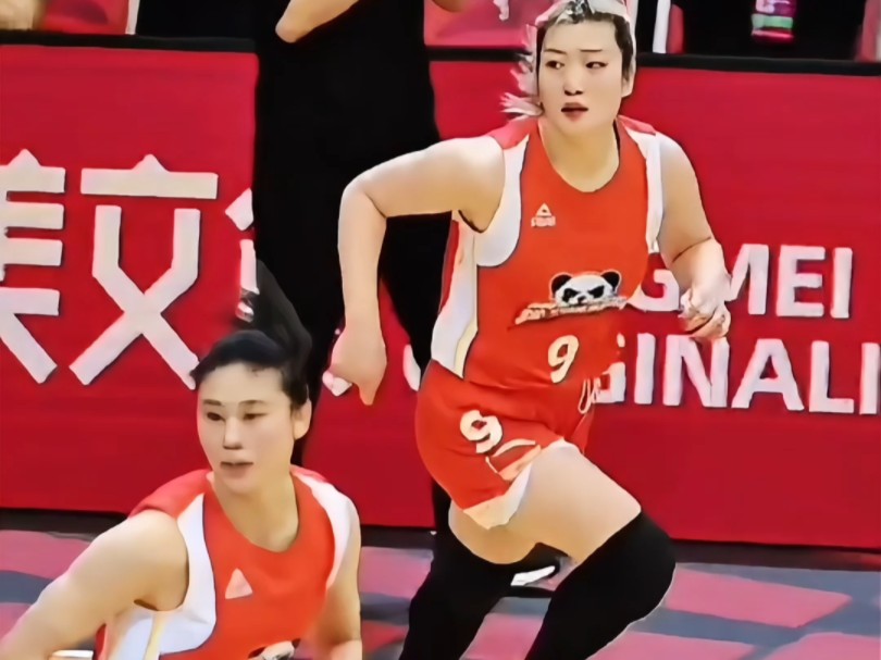 中国女篮姑娘们棒棒哒加油加油！
