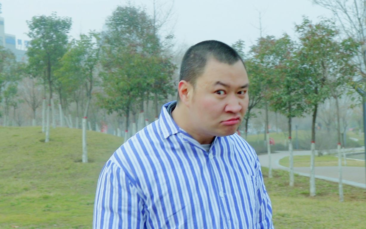2个精神病,谁的数学好?_搞笑_生活_bilibili_哔哩哔哩