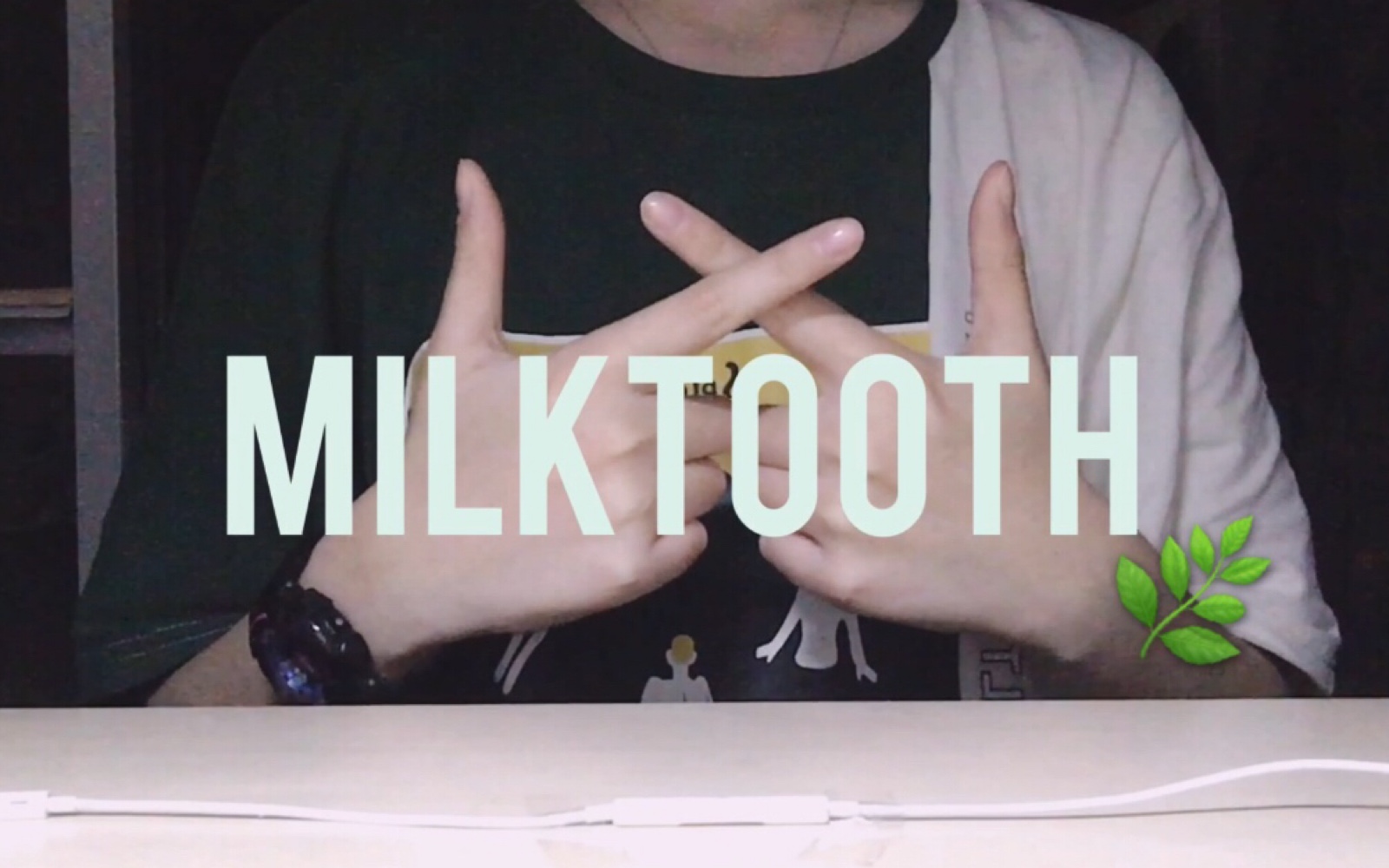 【Milktooth】十分舒适的触发音 / 颅内过电 / 手控 / 今天是黄绿色主题哔哩哔哩bilibili