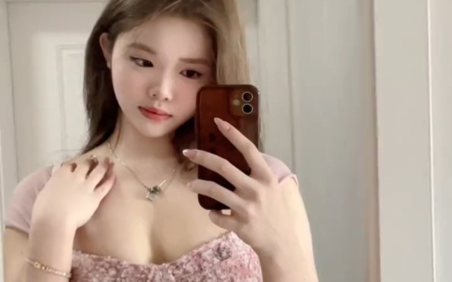 Who can tell I squat every day?