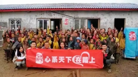 回首三星在华30年，至今已经建了160多所希望小学， W 系列所得利润捐献中国做慈善，真正做到心系天下，心系公益。