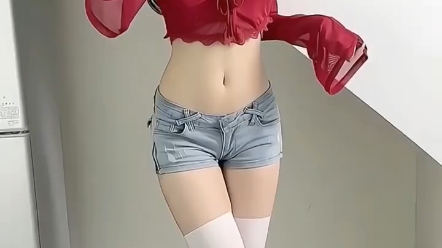 Who doesn't have a small waist?