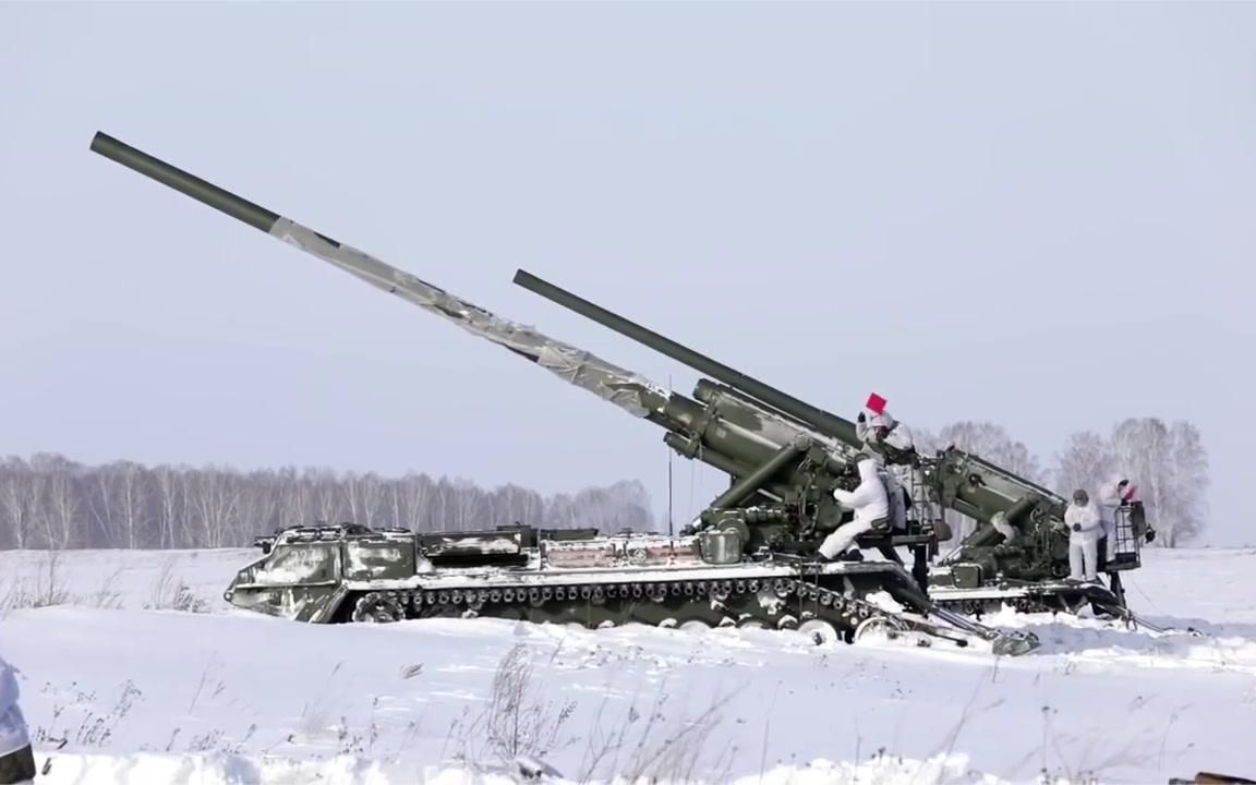 俄罗斯203mm自行火炮2S7M Malka实弹训练