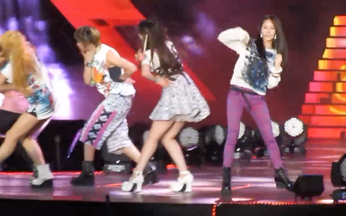 【f(x)｜饭拍】120623音乐银行 Nu ABo+Electric Shock +甜蜜蜜