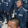 13岁少年强奸女孩，不起诉获释后再杀女孩母亲！有的孩子是孩子，有的孩子就是个禽兽
