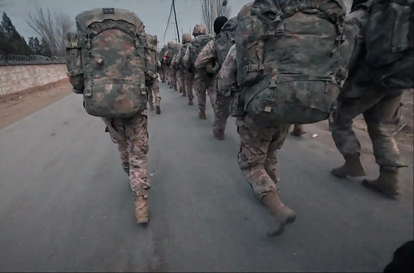 还记得当年重装行军的日子吗