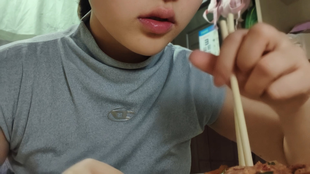 我不爱吃肥肉呀（｀へ´）