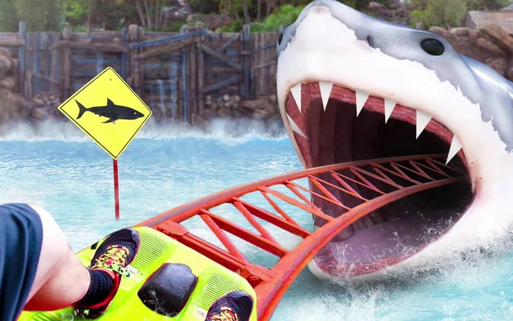 恐怖刺激的鲨鱼水滑梯来了，第一视角去挑战！