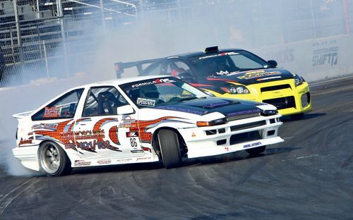 【ae86】秋名山车神再现!这漂移我服帖贴的