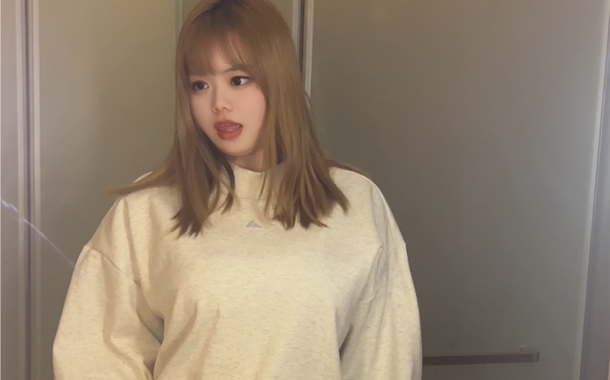 【-Small Jane】updated a video, come and watch!