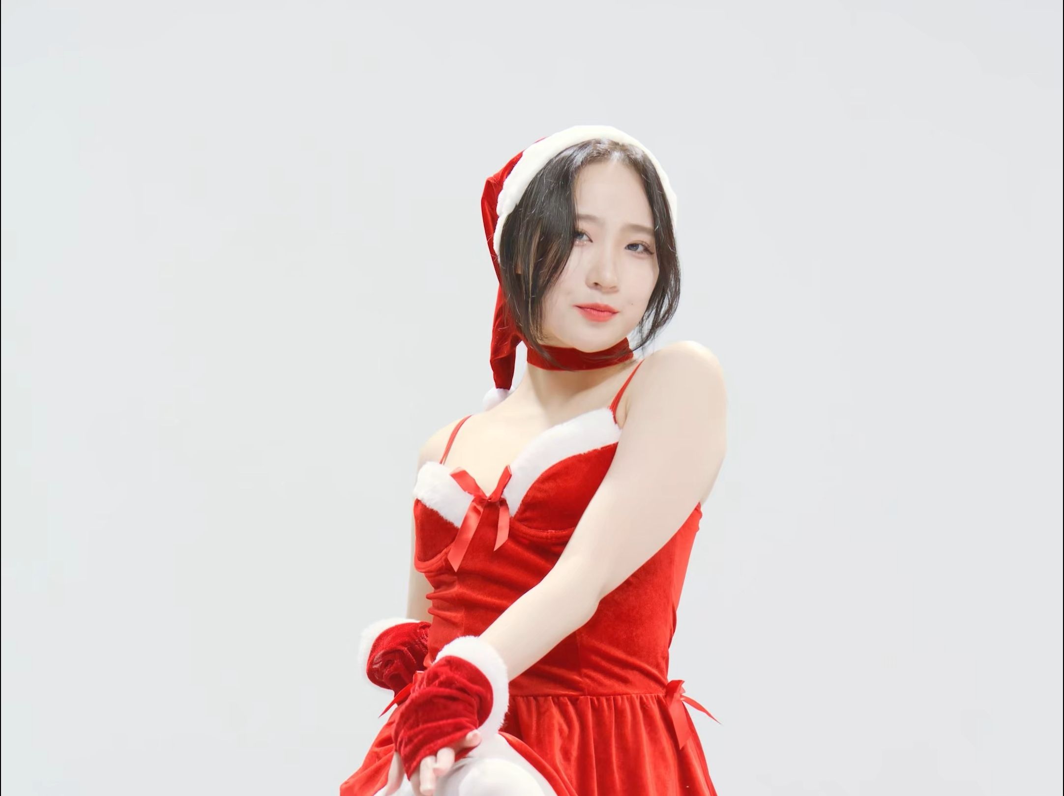 Jung In DM 2022 Christmas Dress
