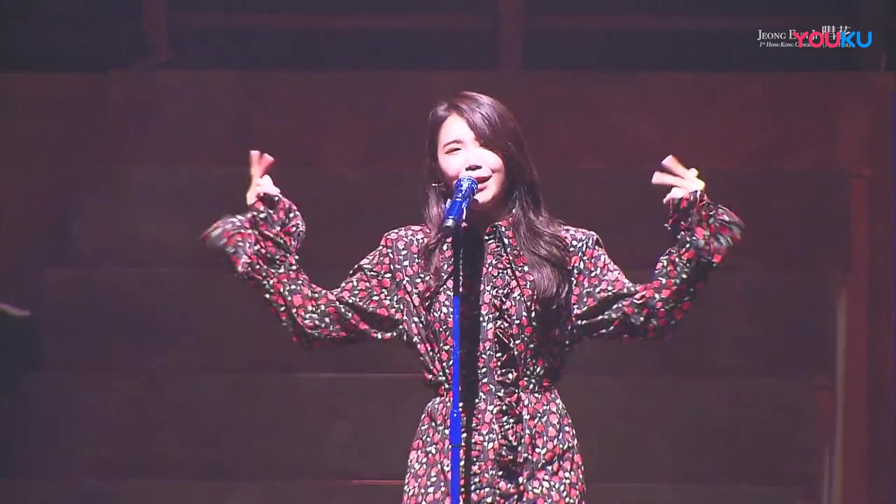 Apink郑恩地香港演唱会演绎《那些年》，来感受十级中文的美轮美奂_超清