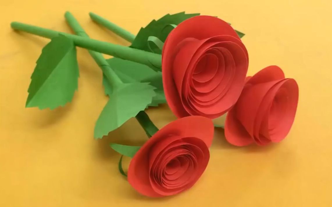 如何用纸做小玫瑰花,一步一步地做纸花