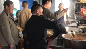 啥是饭制 a34ab323c6f62e723dd314489fbaa0b351ffa6f6.jpg@280w_158h_1c_100q.jpg