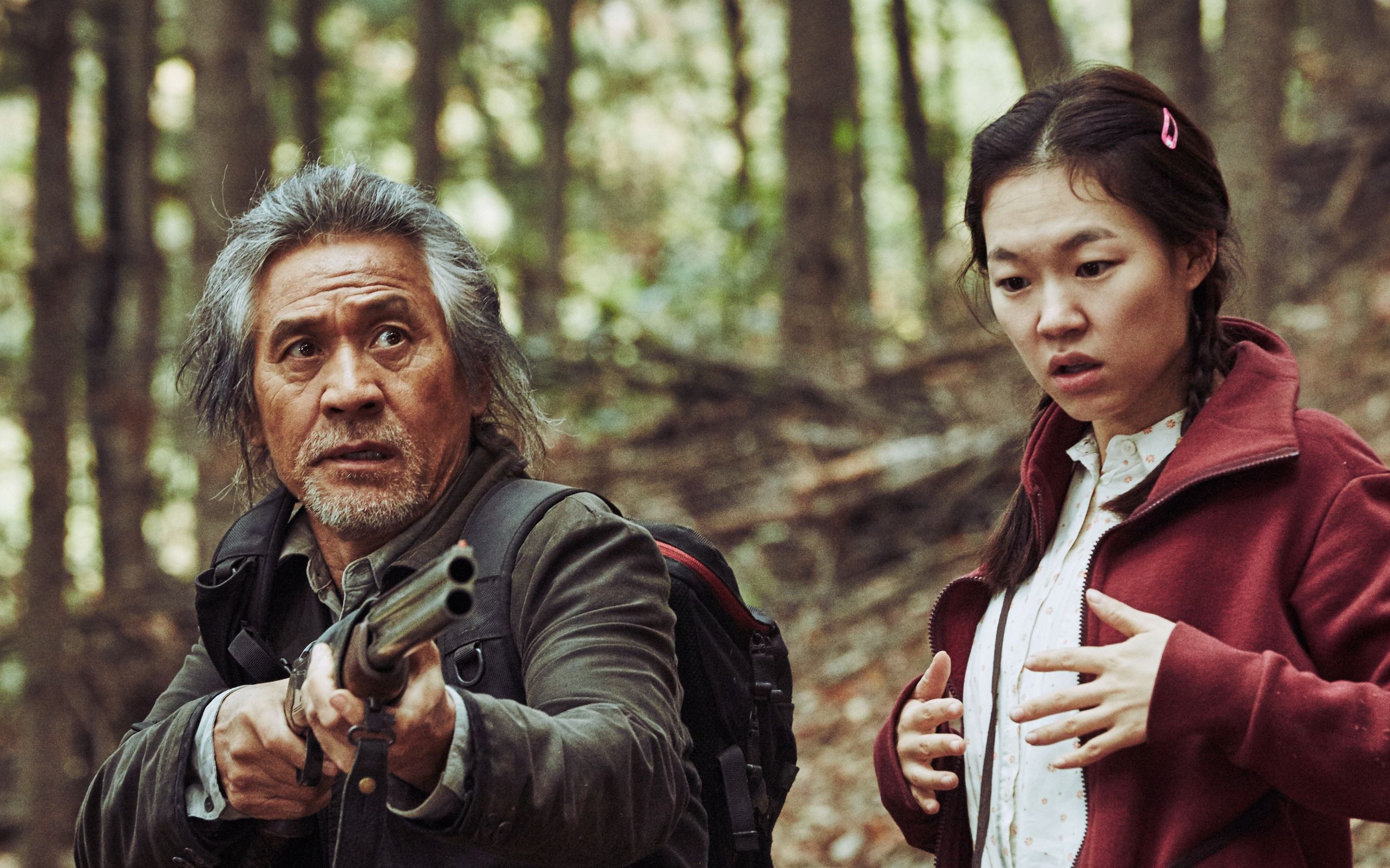 老人为了保护亲人化身兰博与赌徒战斗速看韩国电影狩猎