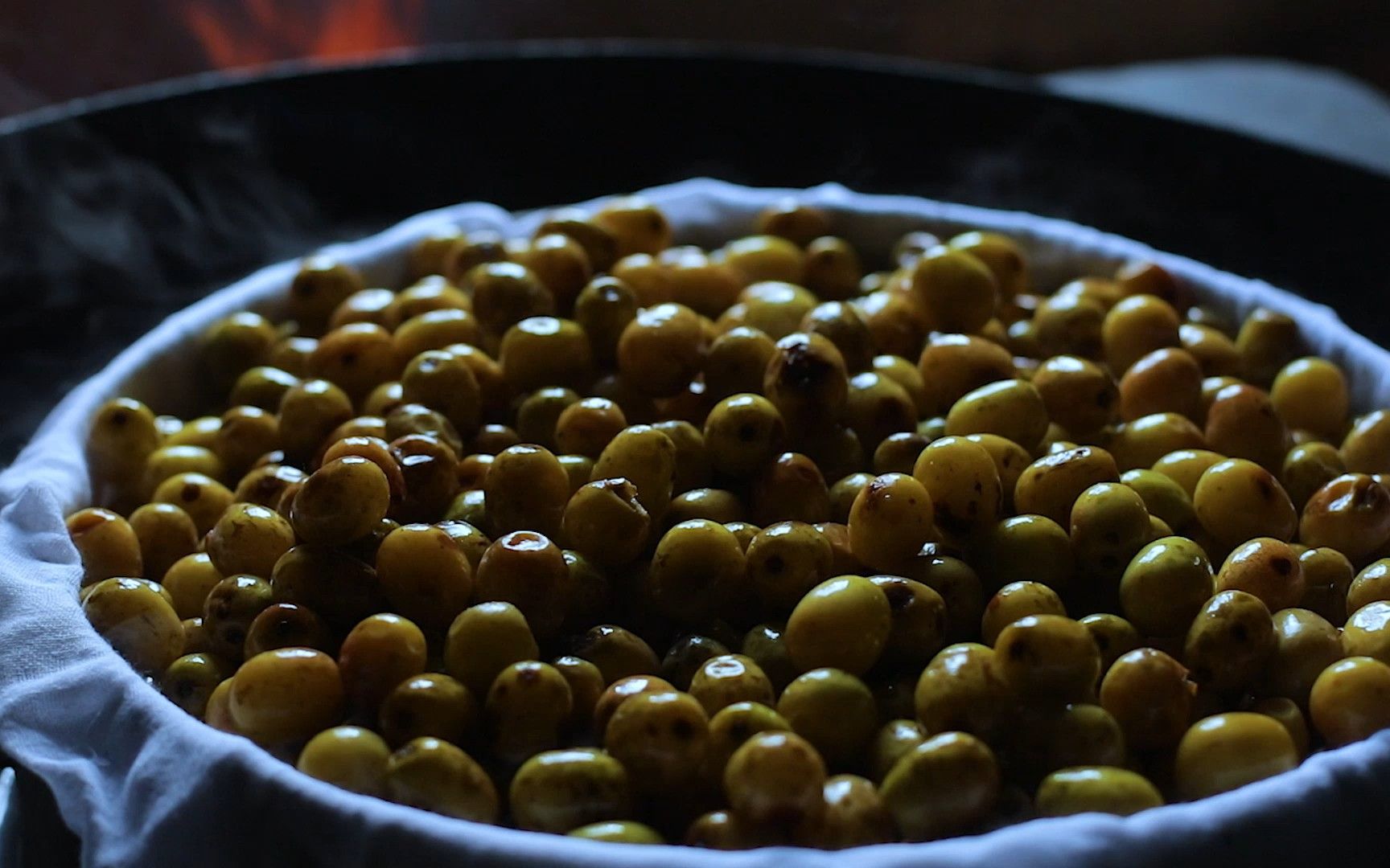 【酸枣糕】老屋后的枣子熟了，正好做笼酸枣糕解解馋