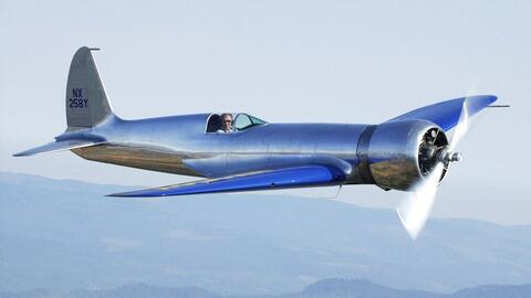 飞行家真实人物 a3a2547c657c786f6e6efe0a083cefee299efc41.jpg@480w_270h_1c