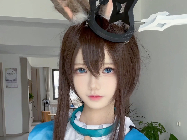 博士要来摸摸兔耳吗