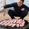 鏊子五花肉！三斤五花肉，鏊子煎烤，一口下去，过足了肉瘾