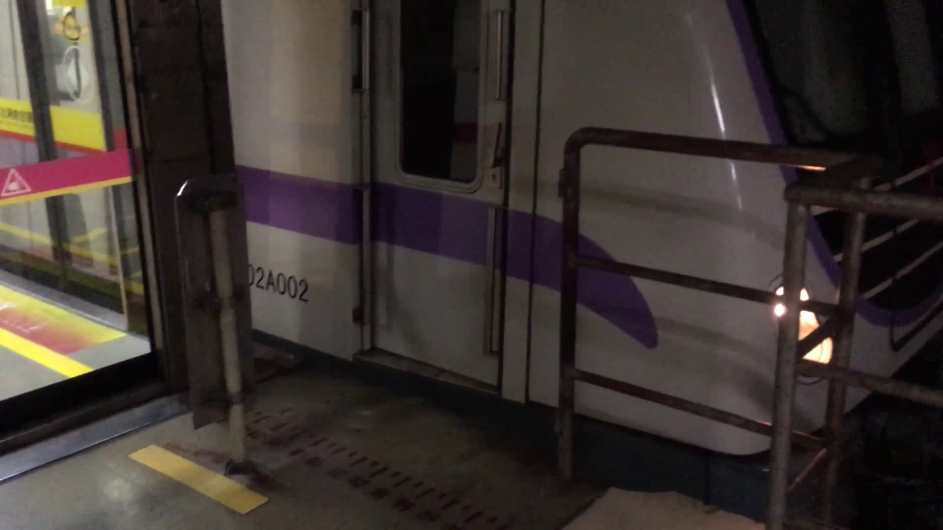 铁道迷地铁日常广州地铁2号线南车株洲a4型与a5型列车的vvvf声音区别