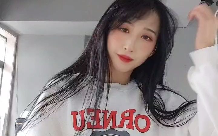 兔牙sinar酱直播1024丝袜舞蹈录像