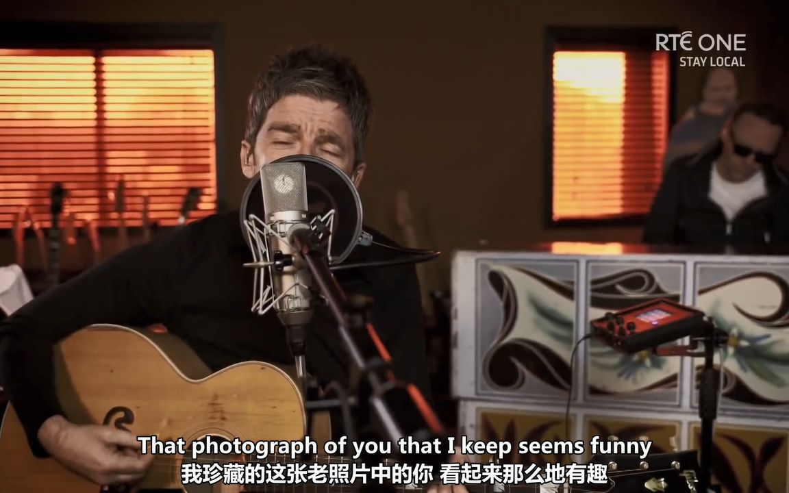 Noel Gallagher - Dead In The Water (The Late Late Show 2021) 中英字幕