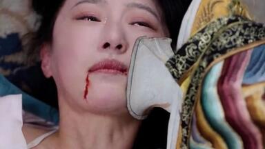 堂堂太后竟被欺负的钻太监裤裆，<em class="keyword">皇后</em>甚至还要太监玷污她~