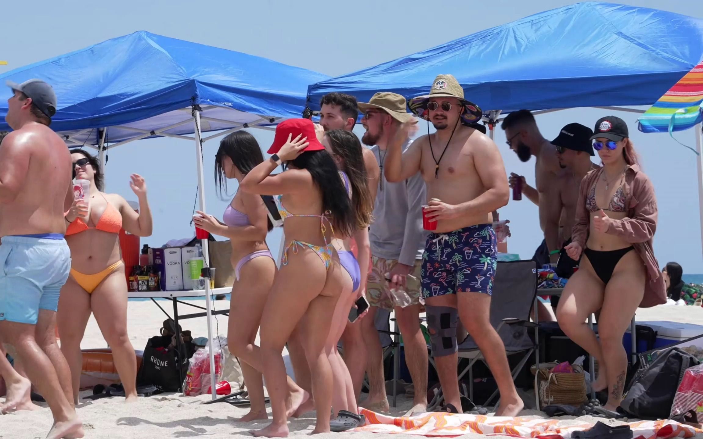 Sand and Sun: Come to Miami for the hottest coastal flavor!
