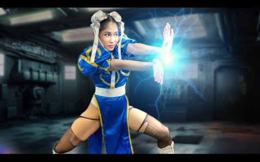 Chun-Li - Why are your stockings torn?