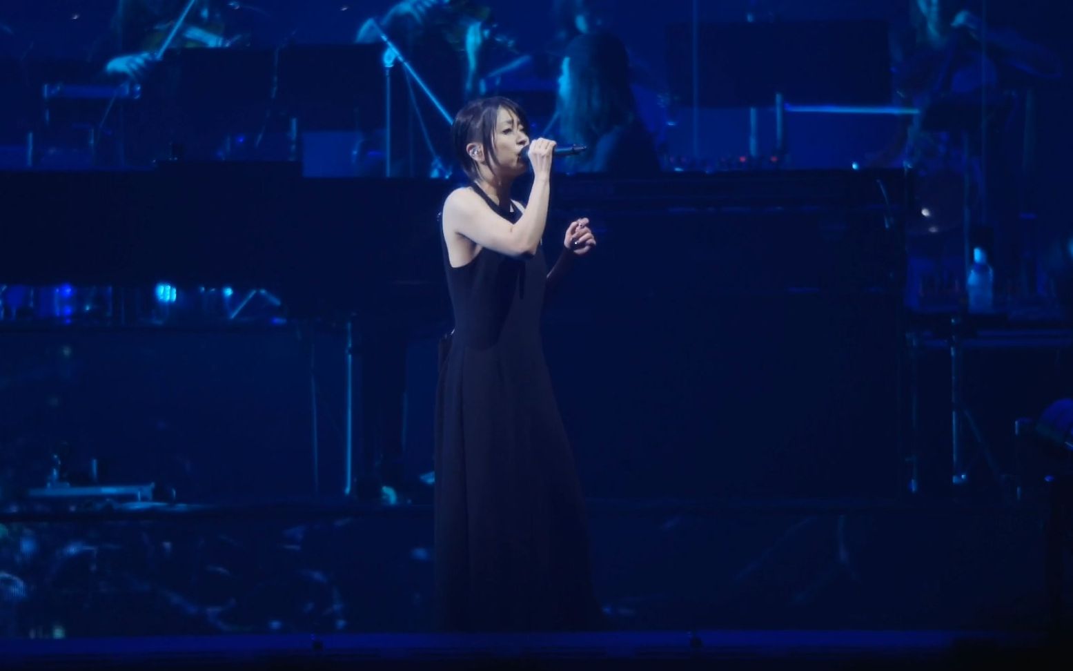 Hikaru Utada Laughter in the Dark Tour 2018 - Prisoner Of Love 