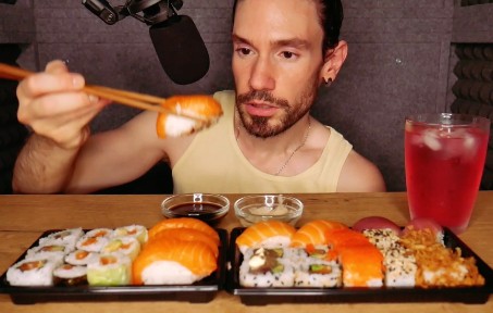 【Iberian】吃寿司拼盘 食音咀嚼音