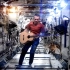 加拿大宇航员Chris Hadfield在空间站拍摄的个人MV《太空怪客》