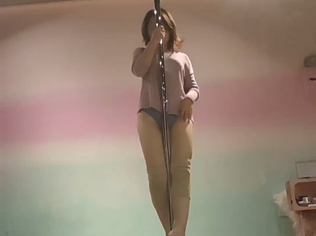 嫂子优雅永不过时的钢管舞