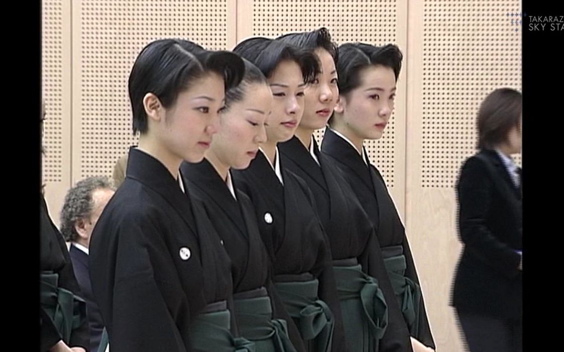 期初舞台 哔哩哔哩 Bilibili