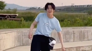 iu歌曲大全完整版 a677c81d2a4004551063ed8e168c0fbb9b3284e5.jpg@310w_174h_1c_100q.jpg