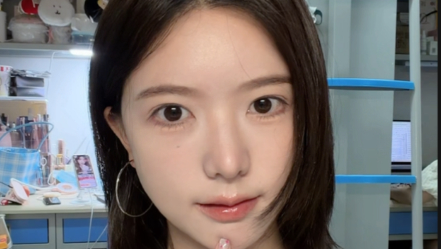妆前妆后是一个人吗？