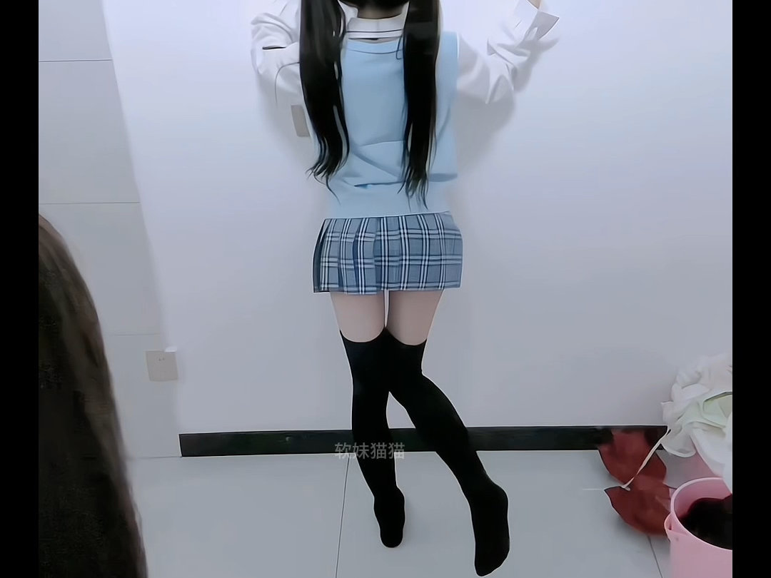 [Soft girl cat cat has become an adult] The latest video is online, begging for attention!