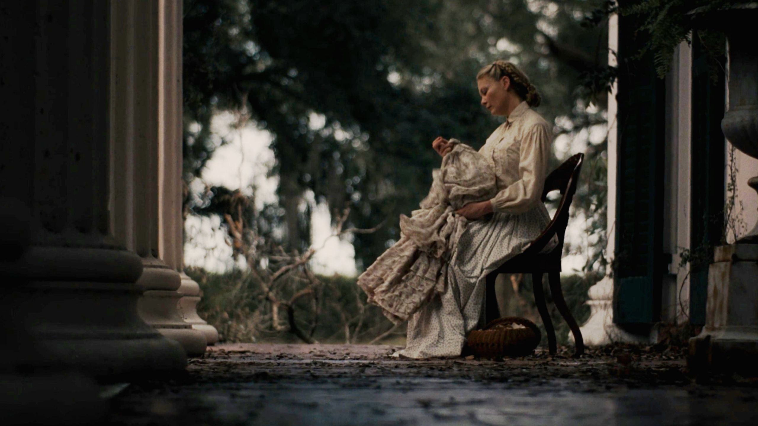 画面里藏的框：130个电影框架构图镜头 | 构图系列