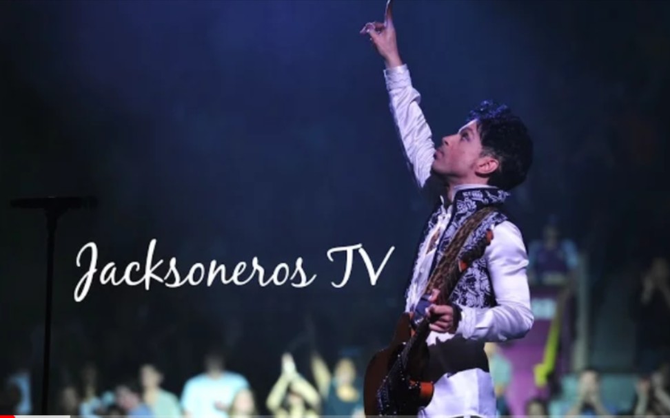 「谁信他们之间有仇！」Prince现场致敬J5/Michael Jackson,他们太相爱了好吗！Pick王子！MJ超级尊重任何有才华的人。