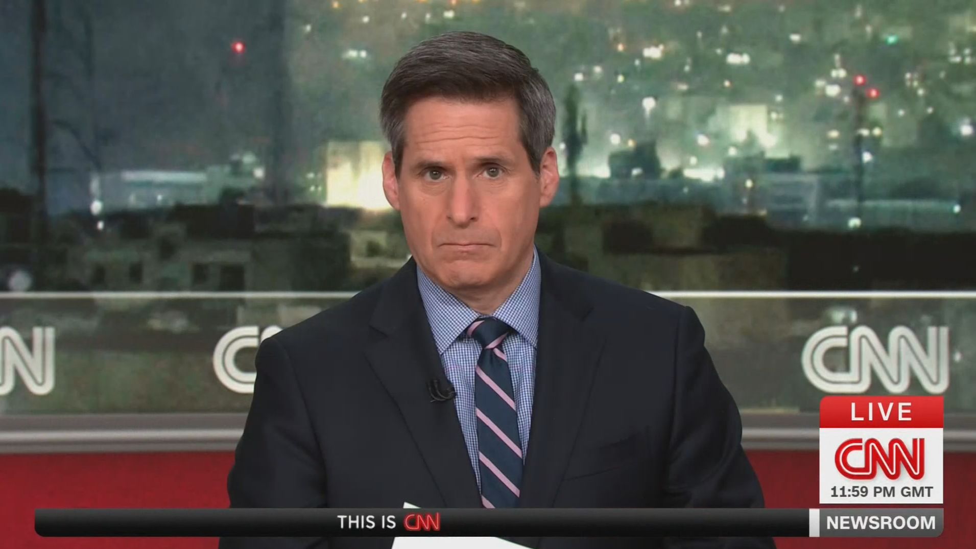 CNN-News/2026/03/08 | 美伊战事进入第二周：伊朗警告将报复，特朗普称或出动地面部队