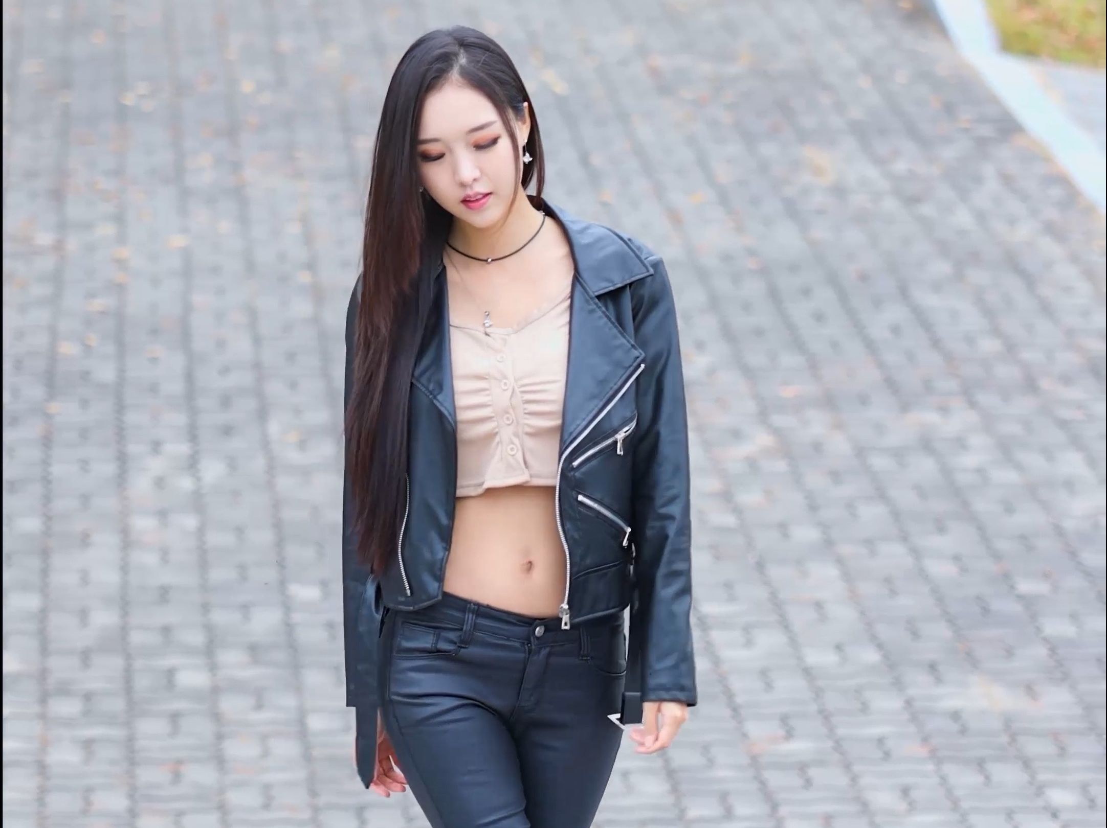 Miss Kimgaon's Airy Leather Suit Outfit
