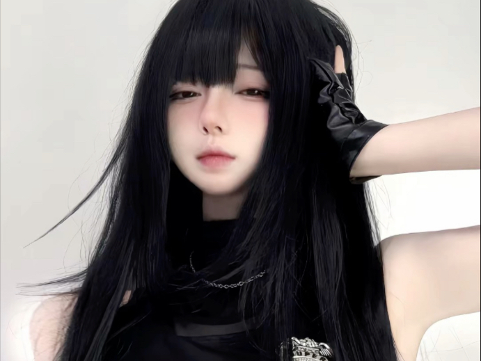 【施穹Skye】最新视频已上线，快来围观！