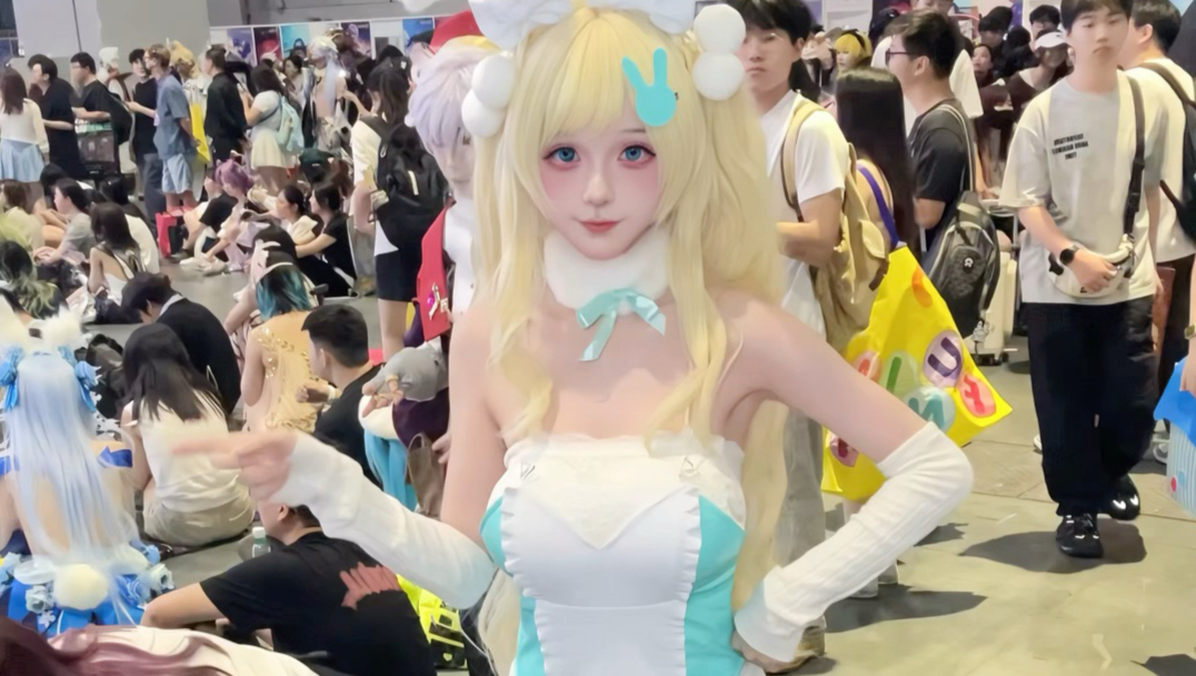 全网捞这只兔女郎小缇尔