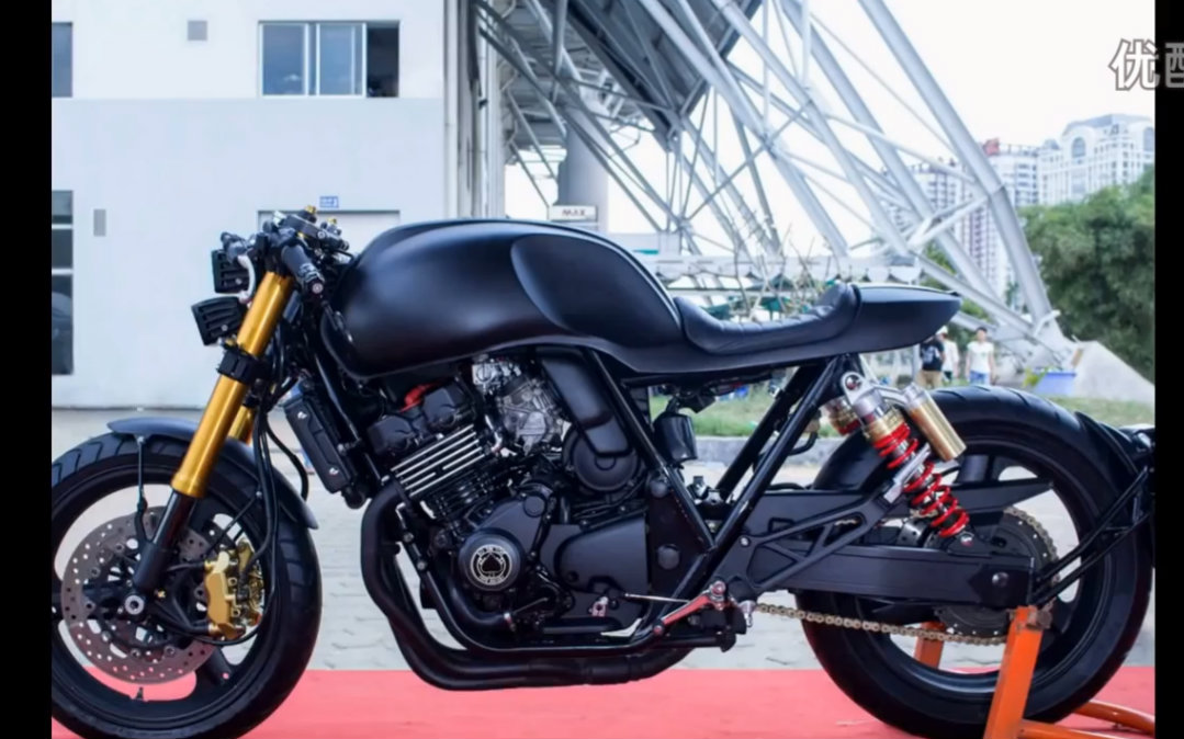 honda cb400 改装 cafe racer