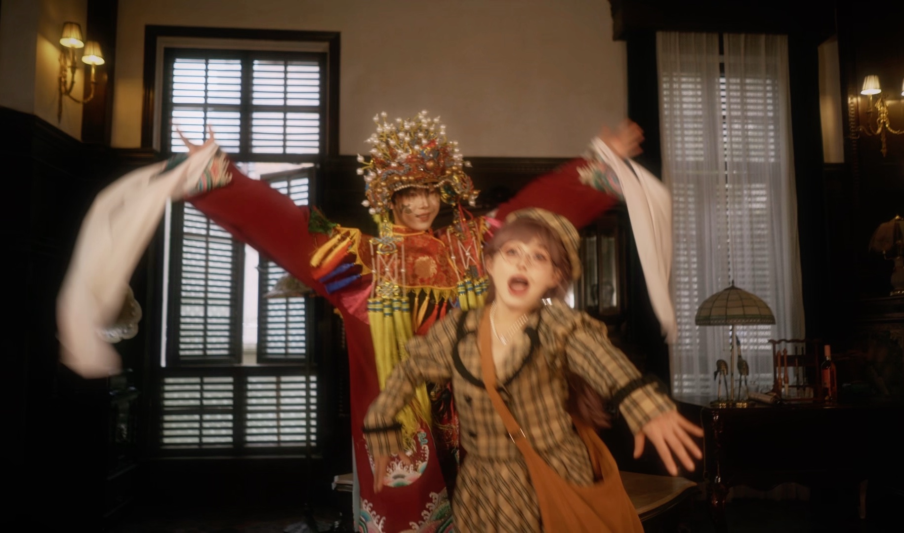 “我把探访的人都做成了玩偶”