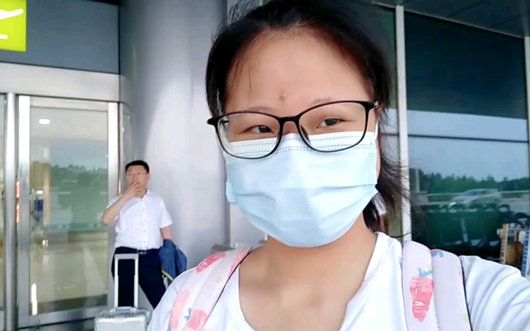 大四的湖北妹子回学校毕业之旅