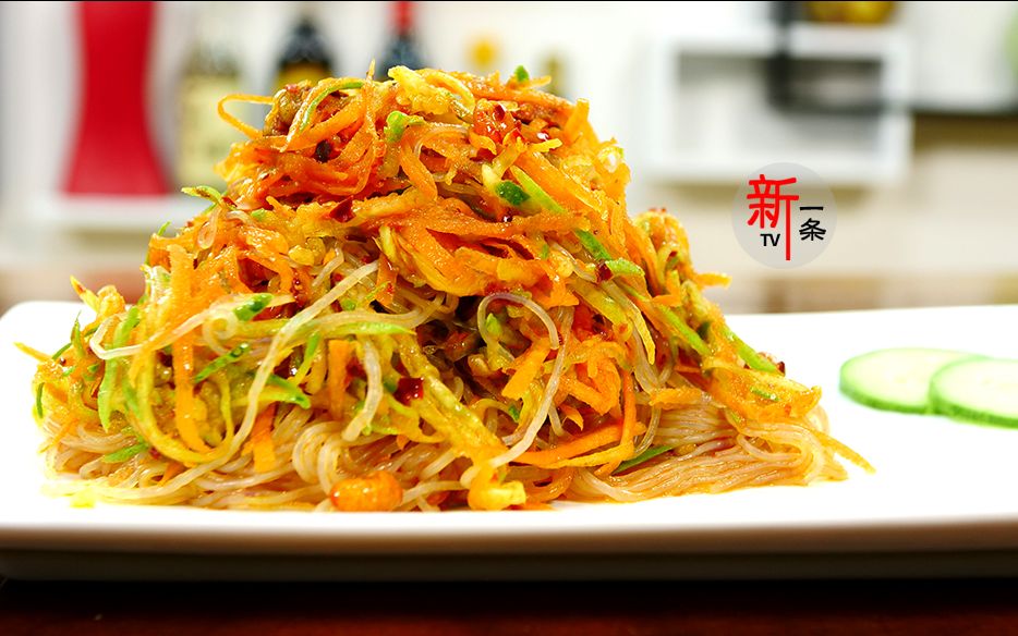 【新一条】5分钟做个超级好吃的凉拌菜,麻辣鲜香,比吃凉皮都过瘾
